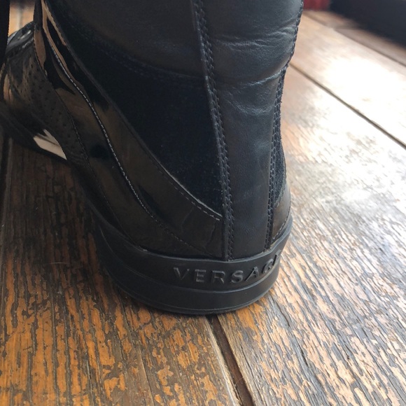 Black Versace hightops - Picture 8 of 8